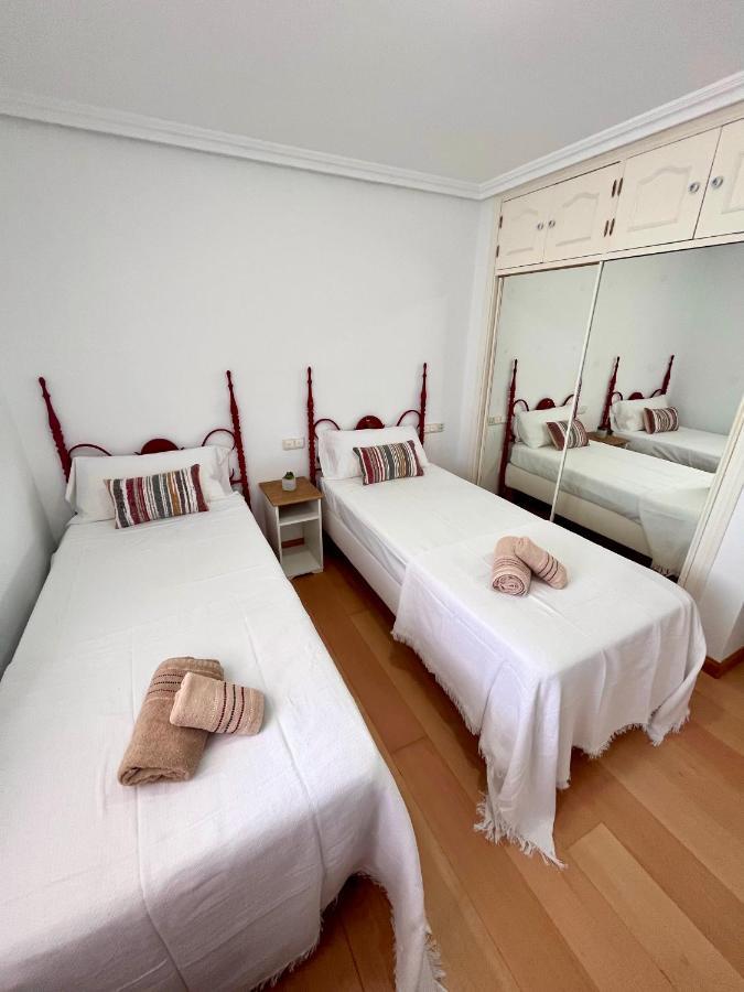 Gatu Premium Villa Turquesa Playa Y Parking Cádiz Eksteriør billede