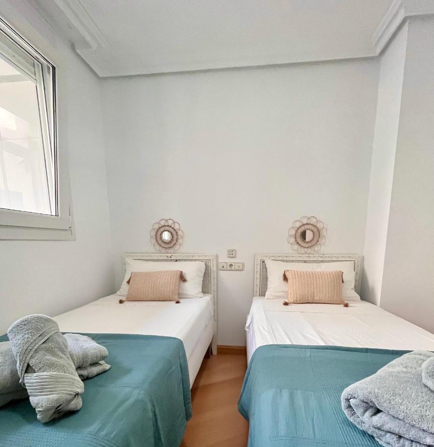 Gatu Premium Villa Turquesa Playa Y Parking Cádiz Eksteriør billede